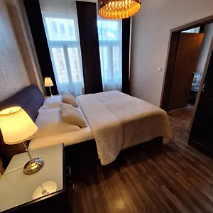 Moravia Apartment