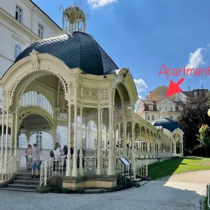 Huge Two Floor On The Park Colonnade With Free Parking For One Car, 160 Sqm Apartment